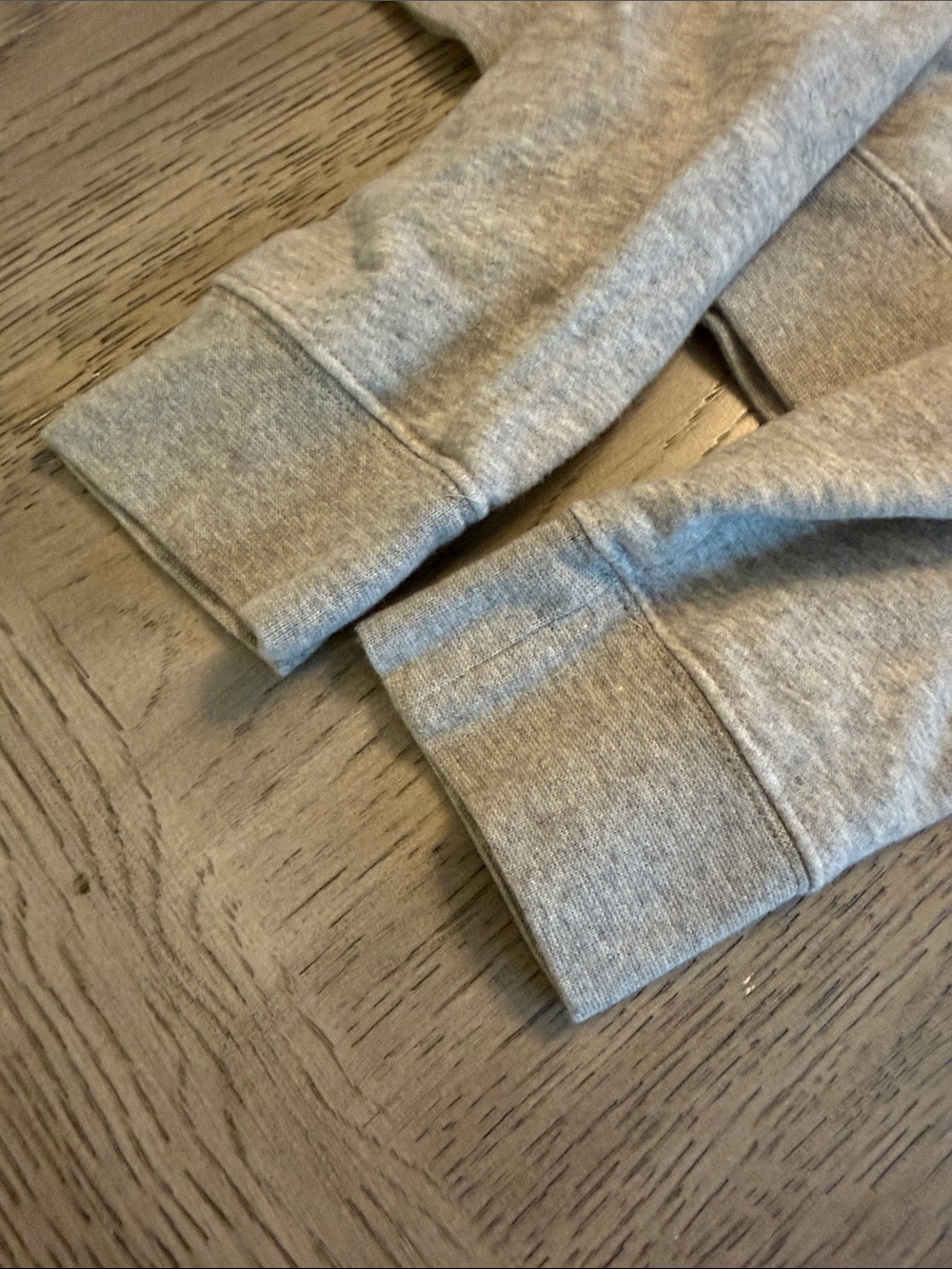 Men Sweater Subcategory Identification - Picture 4 of 8